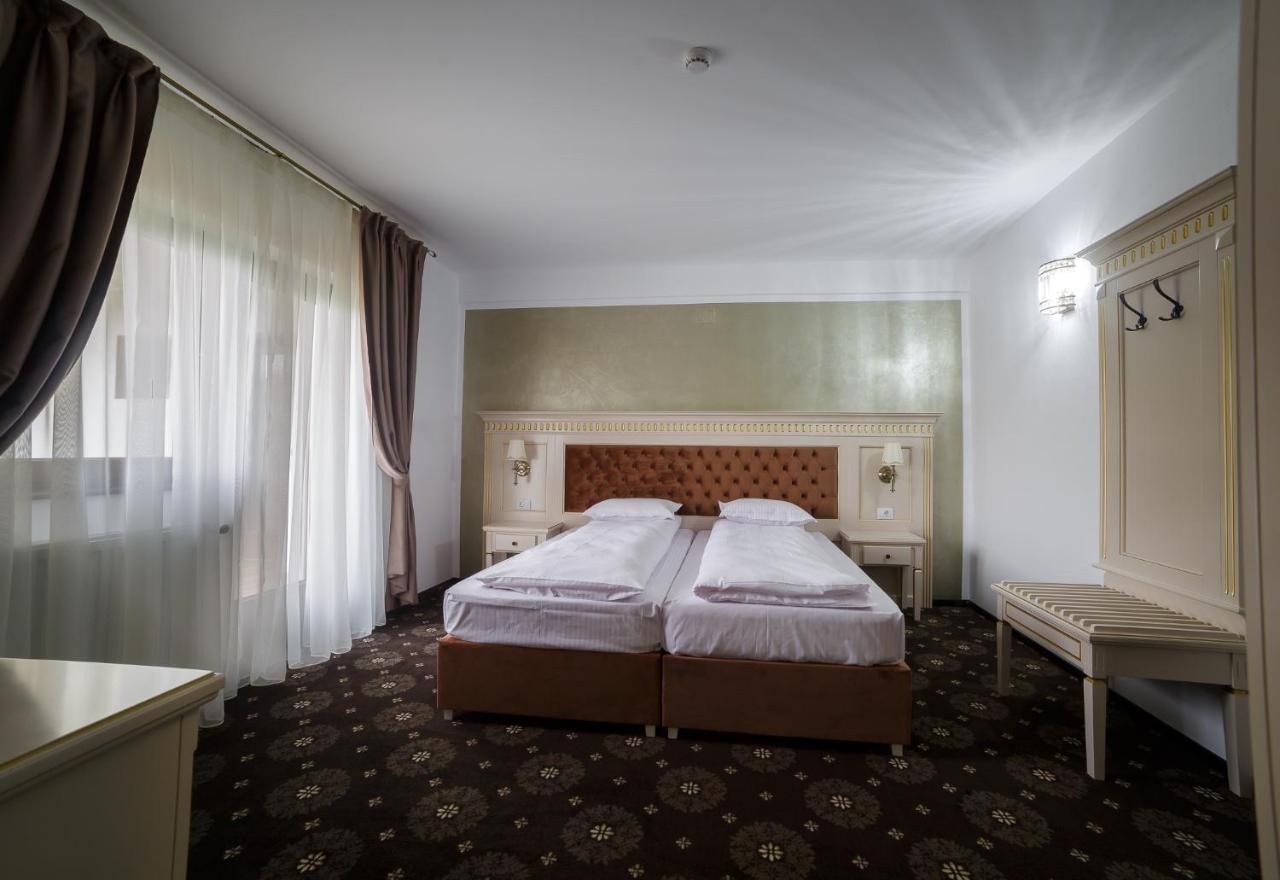 Gradina Mariajelor Hotel Câmpulung Moldovenesc Extérieur photo