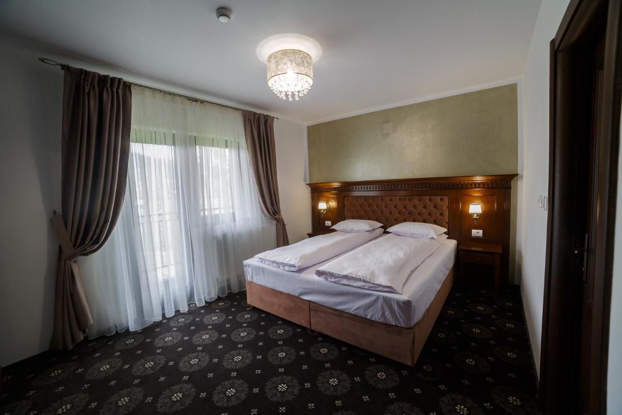 Gradina Mariajelor Hotel Câmpulung Moldovenesc Extérieur photo